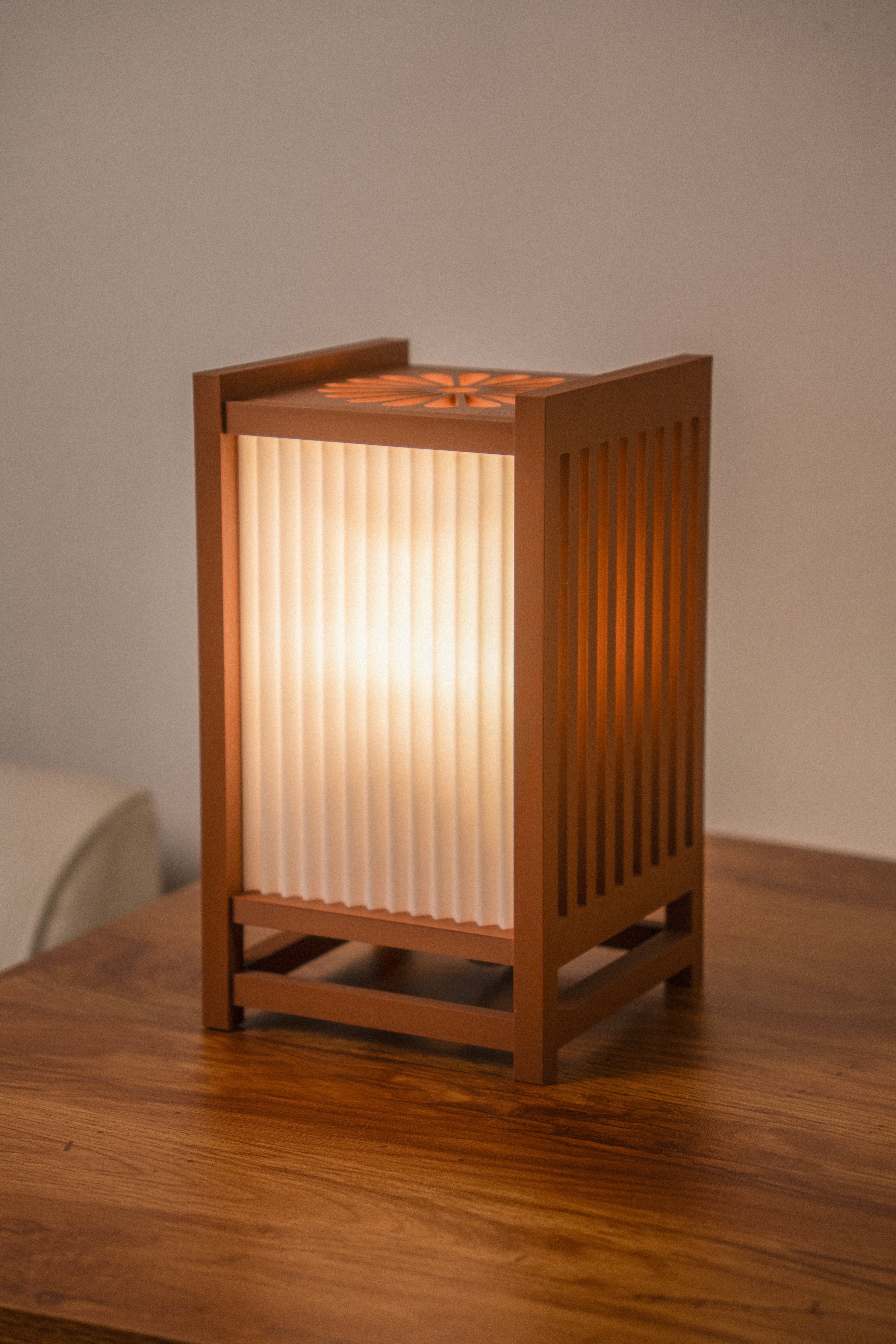 Vela Table Lamp