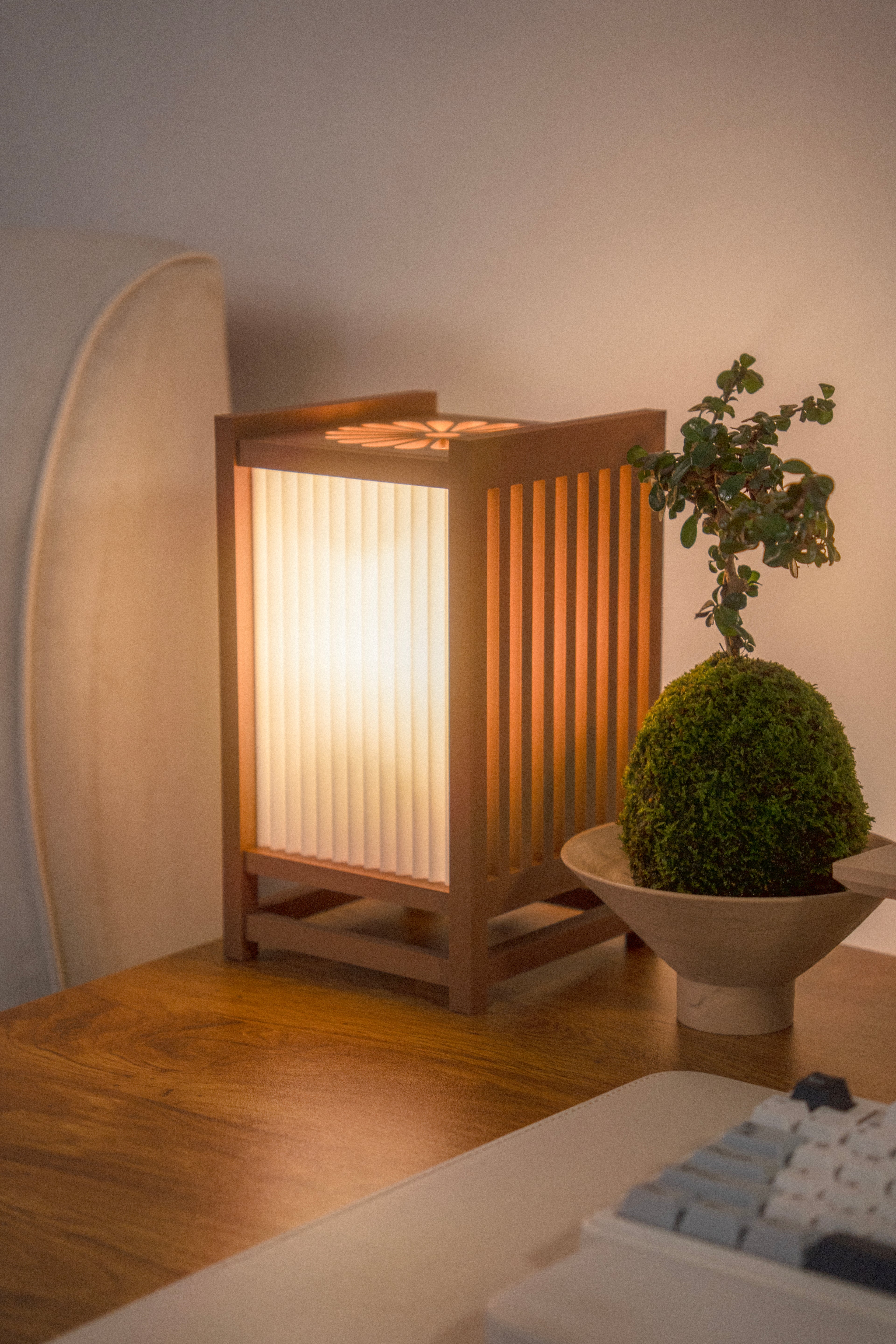 Vela Table Lamp