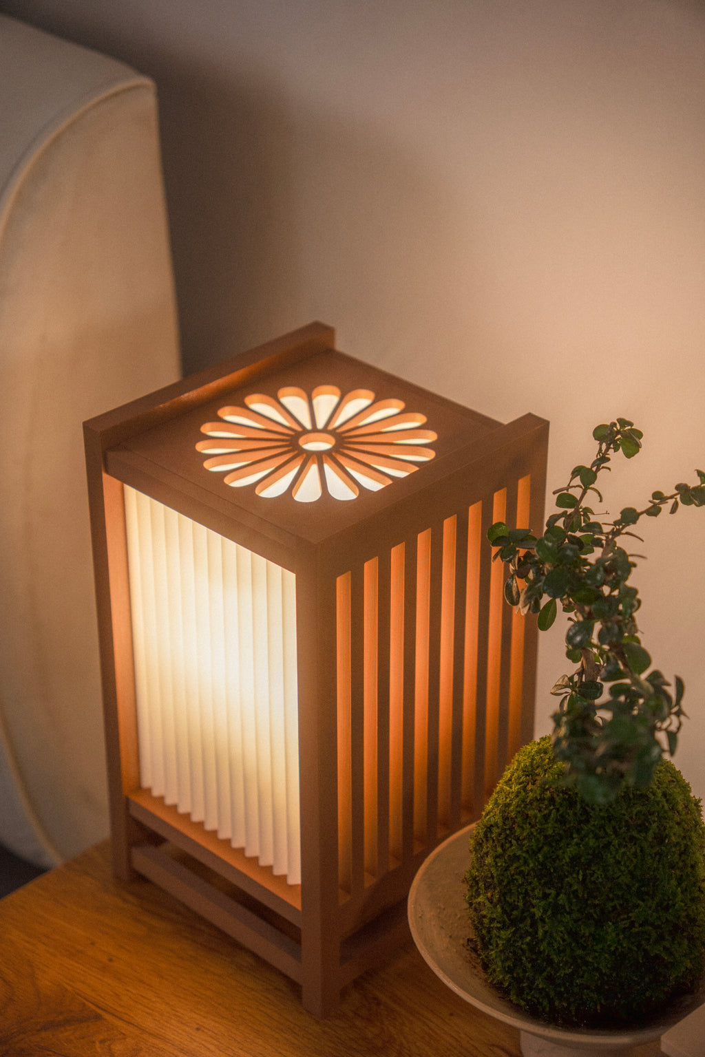 Vela Table Lamp